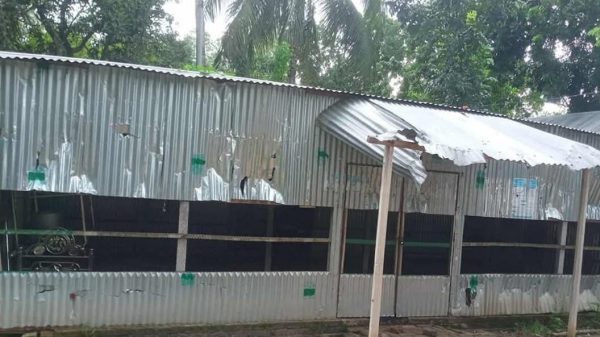 পাবনায় মসজিদ নির্মাণ নিয়ে সংঘর্ষ ও ভাঙচুর | আহত ২০ জন